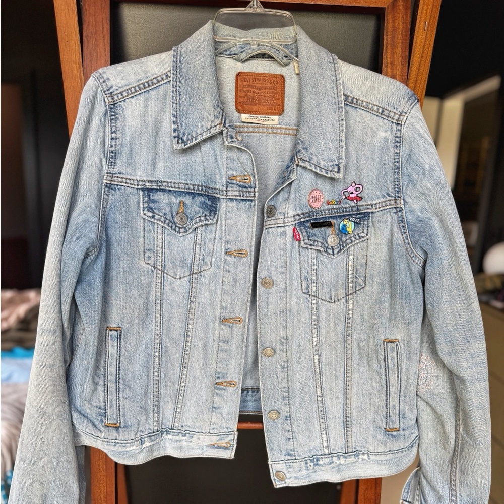 Women’s Vintage Levi's Distressed Denim Jacket
